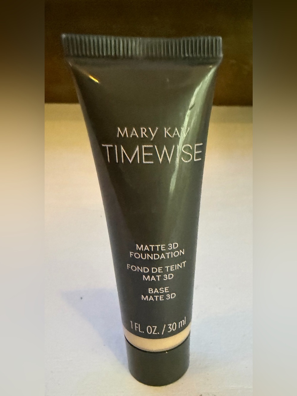 Mary Kay TimeWise Matte 3D Foundation - Ivory N 160 Combination/Oily